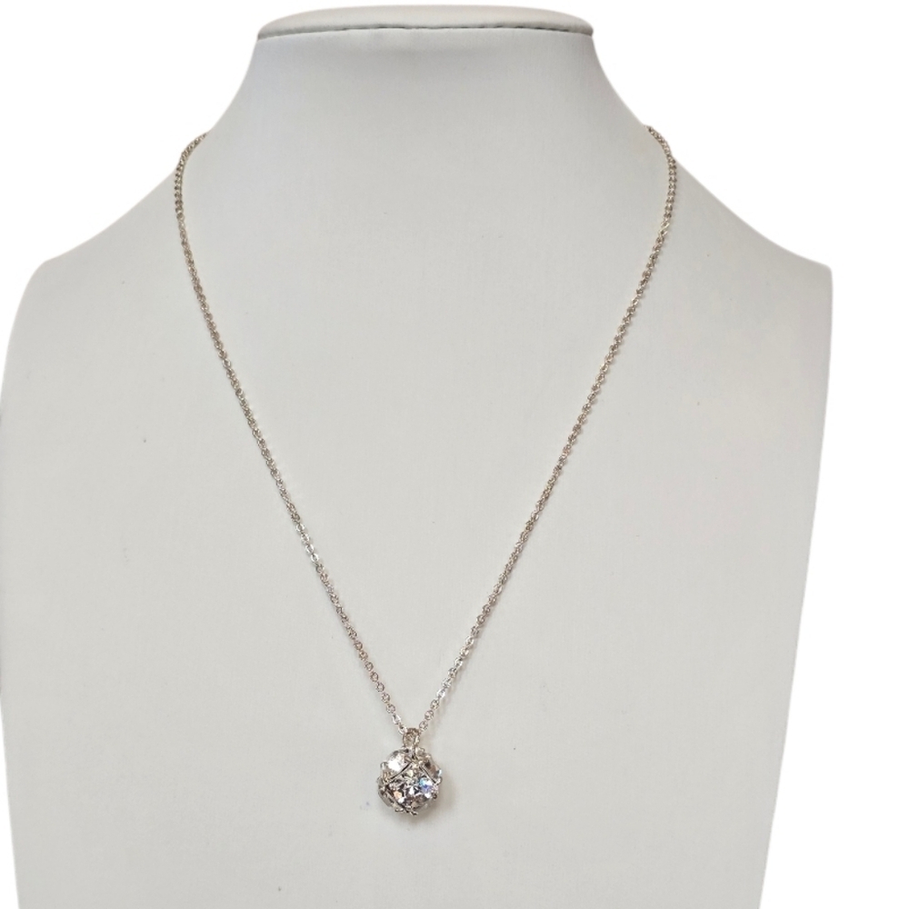 Avon Round Faceted Crystal Pendant Silvertone Necklace Earring Set